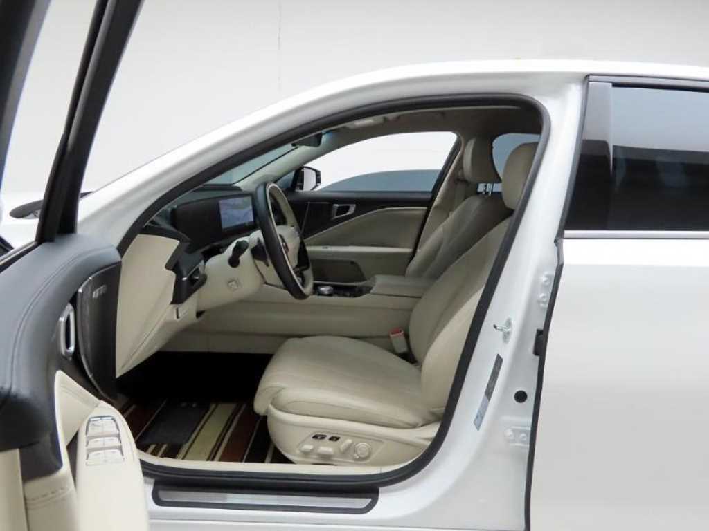 KIA K8 - Vista 11