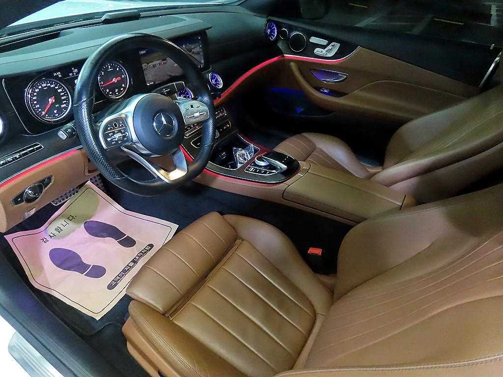 Mercedes Benz E class - Vista 10