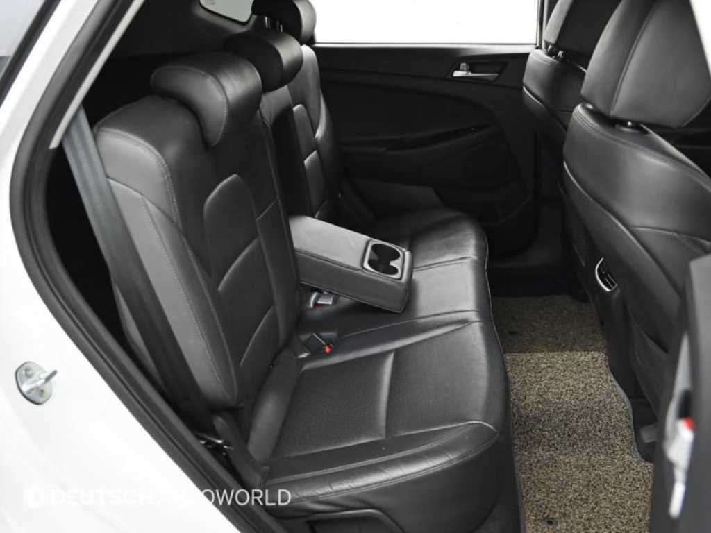 HYUNDAI Tucson - Vista 12
