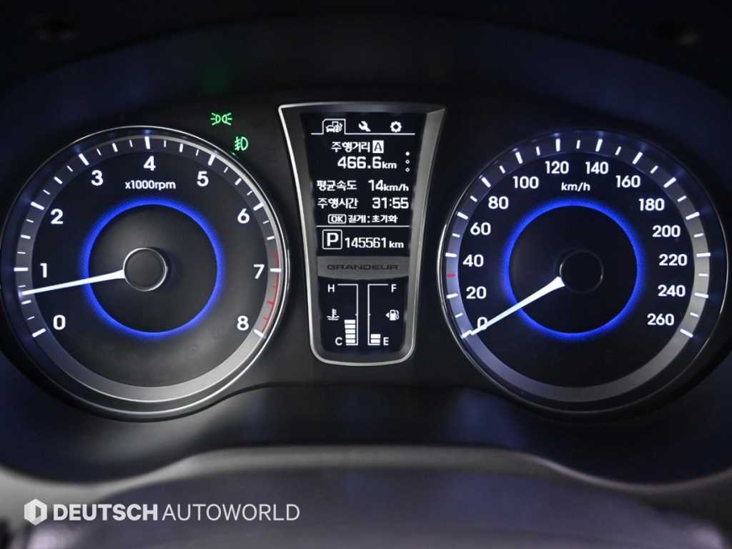 HYUNDAI Grandeur - Vista 8