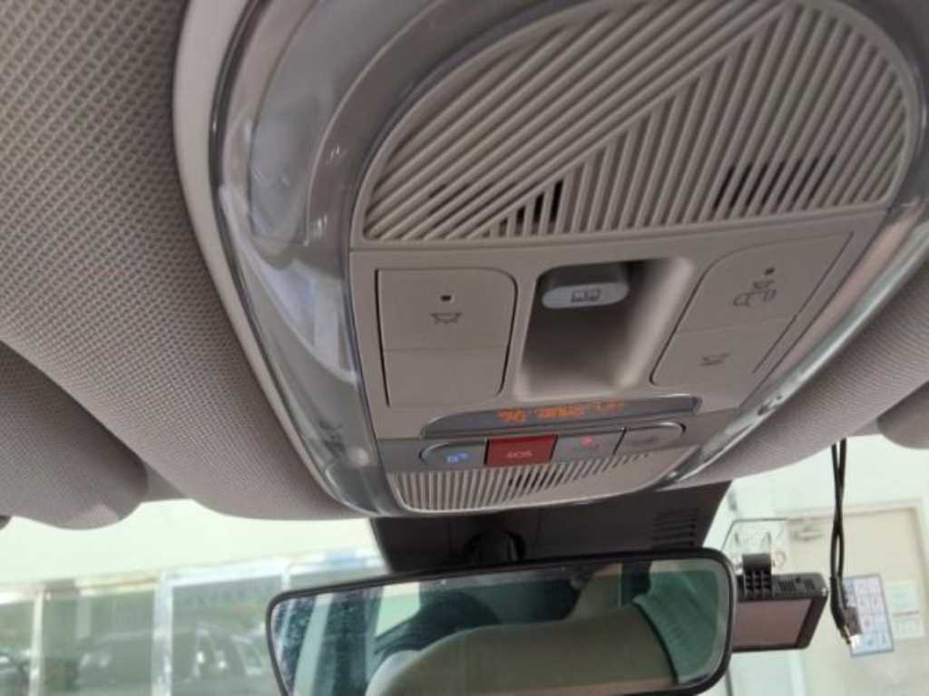 HYUNDAI Ioniq 5 - Vista 5