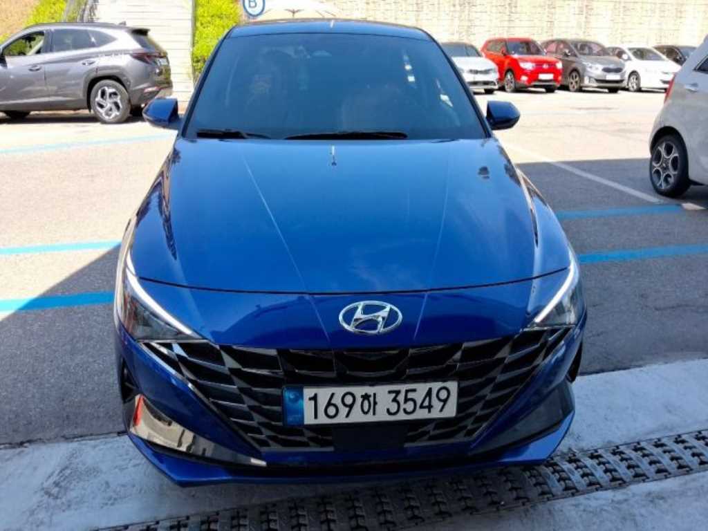 HYUNDAI Avante - Vista 4