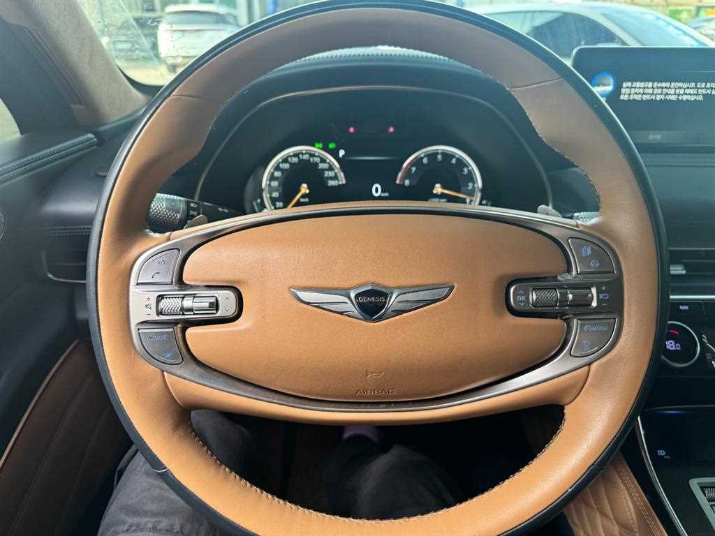 Genesis GV80 - Vista 7