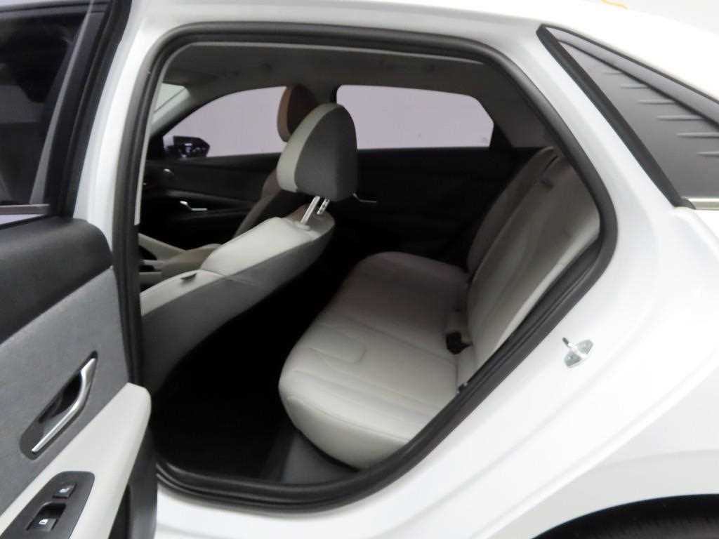 HYUNDAI Avante 2022 Blanco - Importación desde Corea - HF Imports Iquique - Foto 14