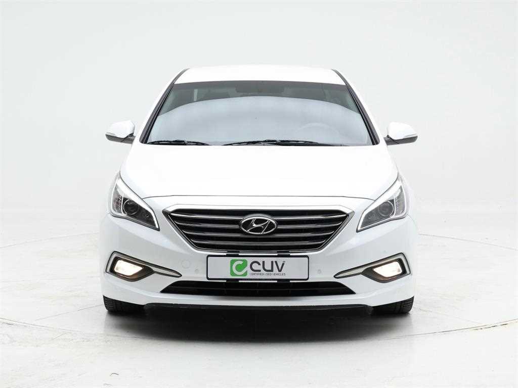 HYUNDAI Sonata - Vista 2