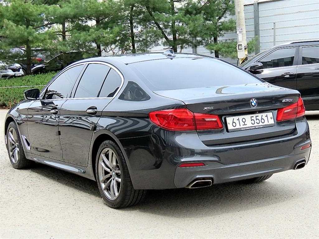 BMW 5 Series - Vista 3