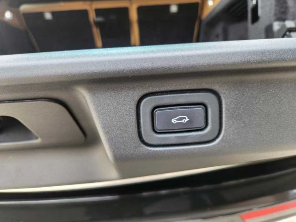 Land Rover Range Rover 2023 Amarillo - Importación desde Corea - HF Imports Iquique - Foto 18