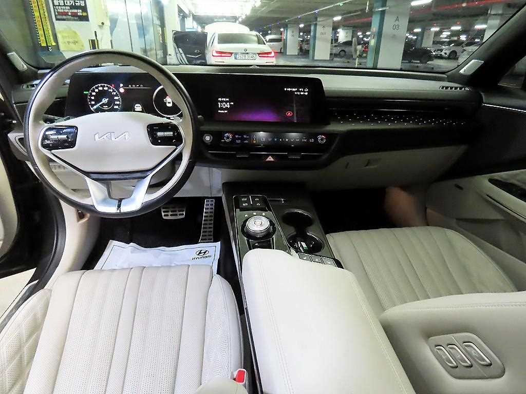 KIA K8 - Vista 10
