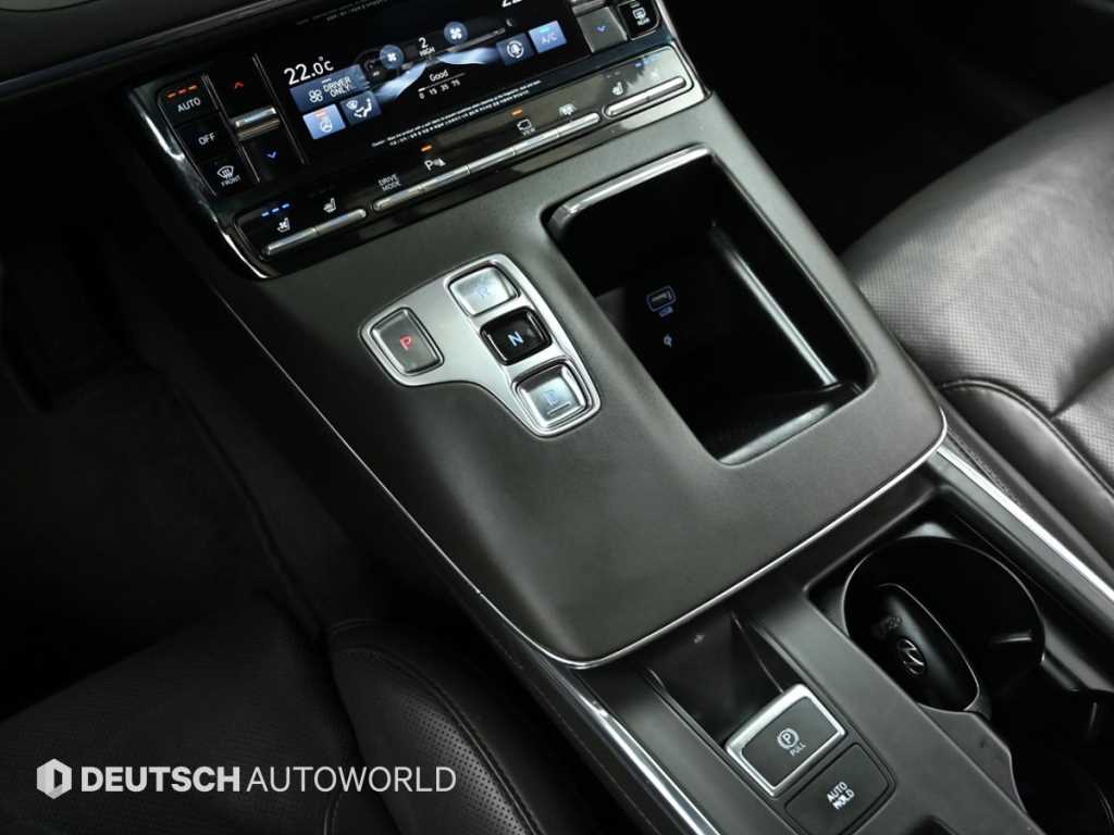 HYUNDAI Grandeur - Vista 9