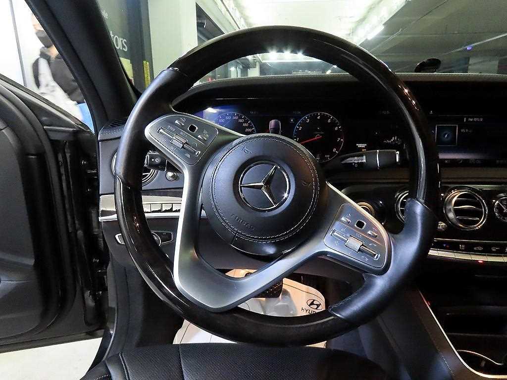 Mercedes Benz S Class - Vista 8