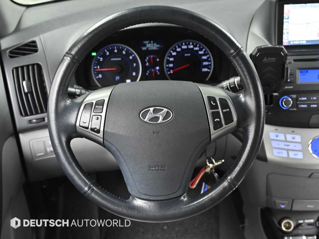 HYUNDAI Avante 2010 - Importación desde Corea - HF Imports Iquique - Foto 13