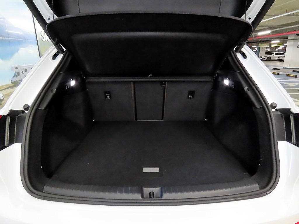 Audi Q4 2025 Blanco - Importación desde Corea - HF Imports Iquique - Foto 16