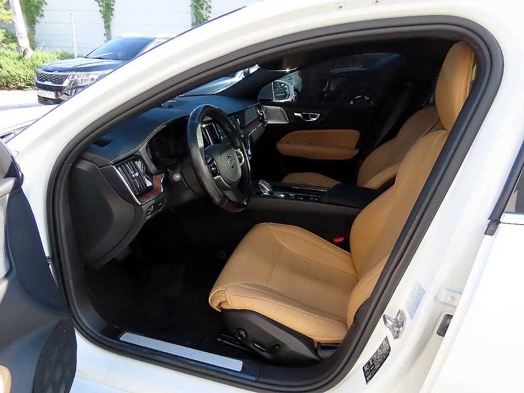 Volvo S60 2021 - Importación desde Corea - HF Imports Iquique - Foto 17