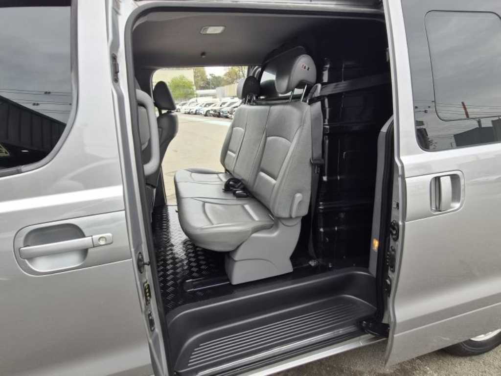 HYUNDAI Starex 2019 Gris - Importación desde Corea - HF Imports Iquique - Foto 15