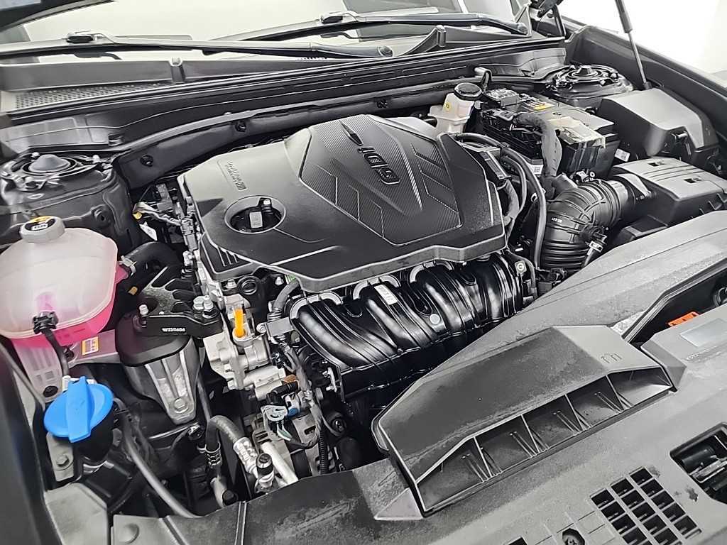 HYUNDAI Grandeur - Vista 5