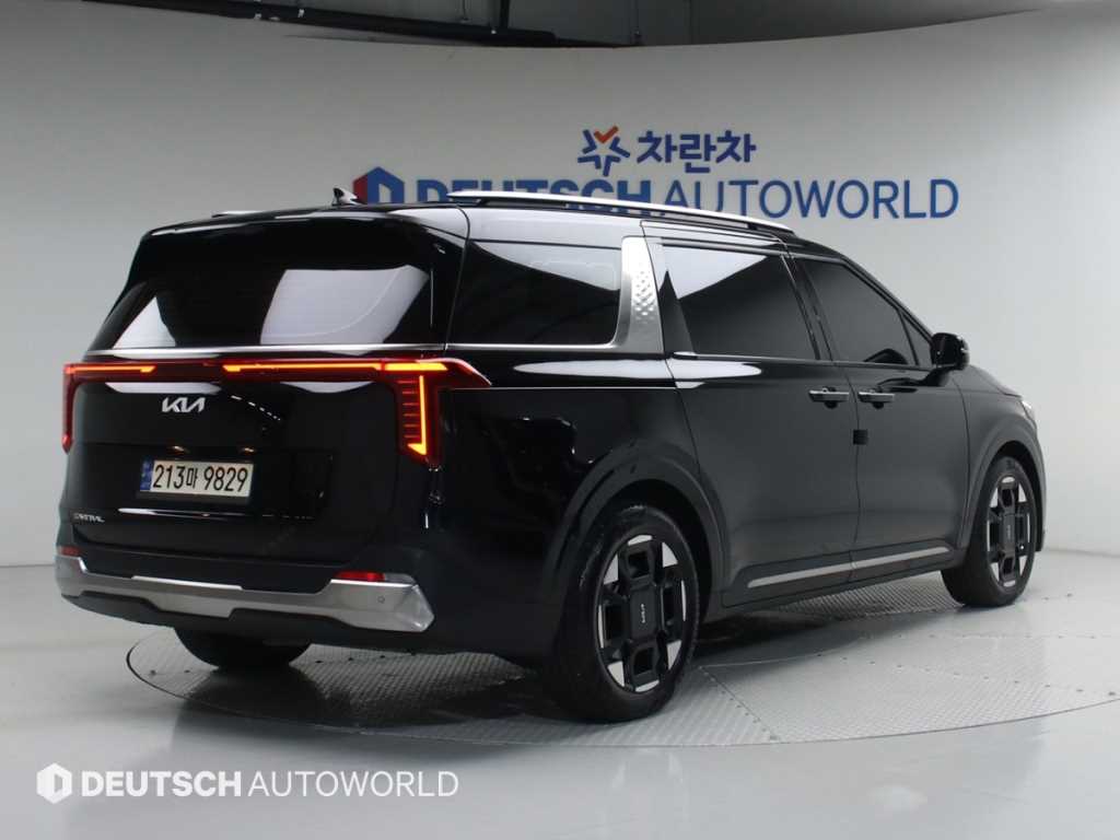 KIA Carnival - Vista 2