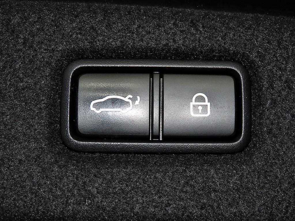 Genesis G90 2019 Negro - Importación desde Corea - HF Imports Iquique - Foto 16