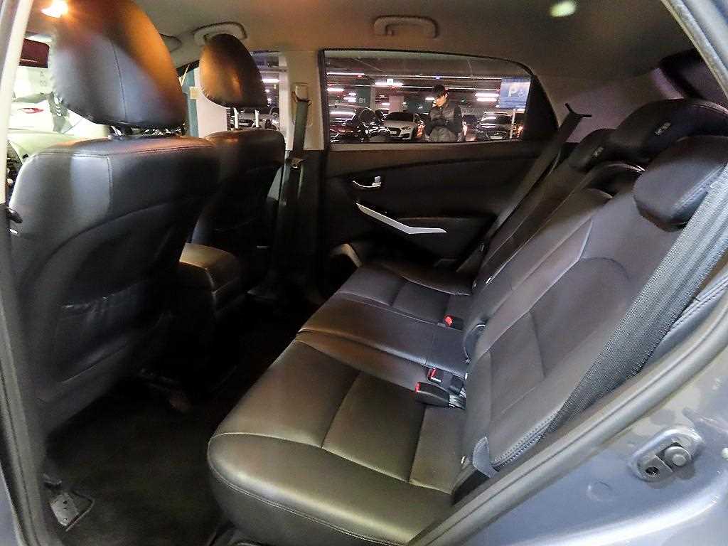 Ssangyong Korando - Vista 7