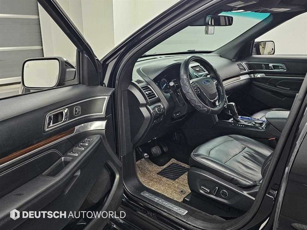 Ford Explorer - Vista 11
