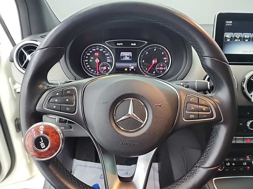 Mercedes Benz B Class (MY B) - Vista 9