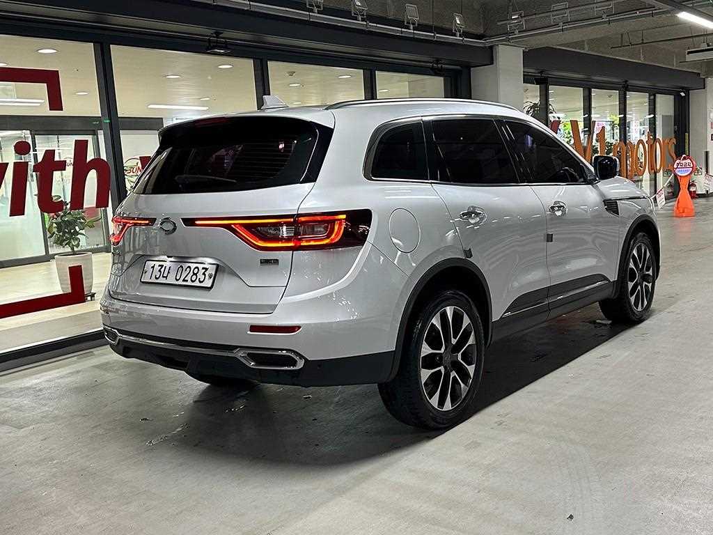 SAMSUNG QM6 - Vista 4