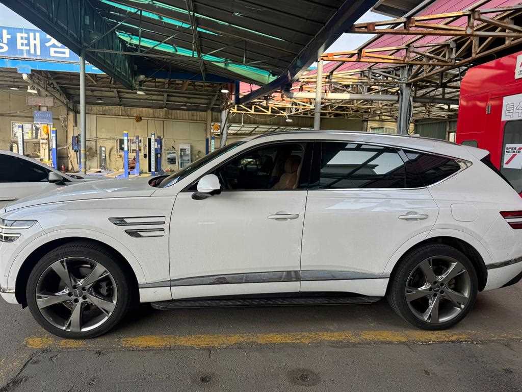 Genesis GV80 - Vista 2