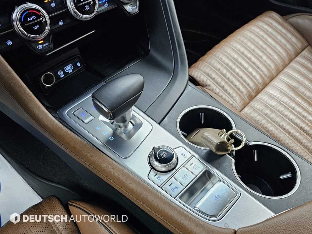 Genesis G70 - Vista 9
