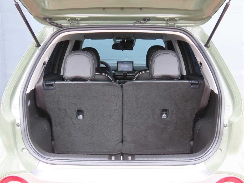 HYUNDAI Casper - Vista 5