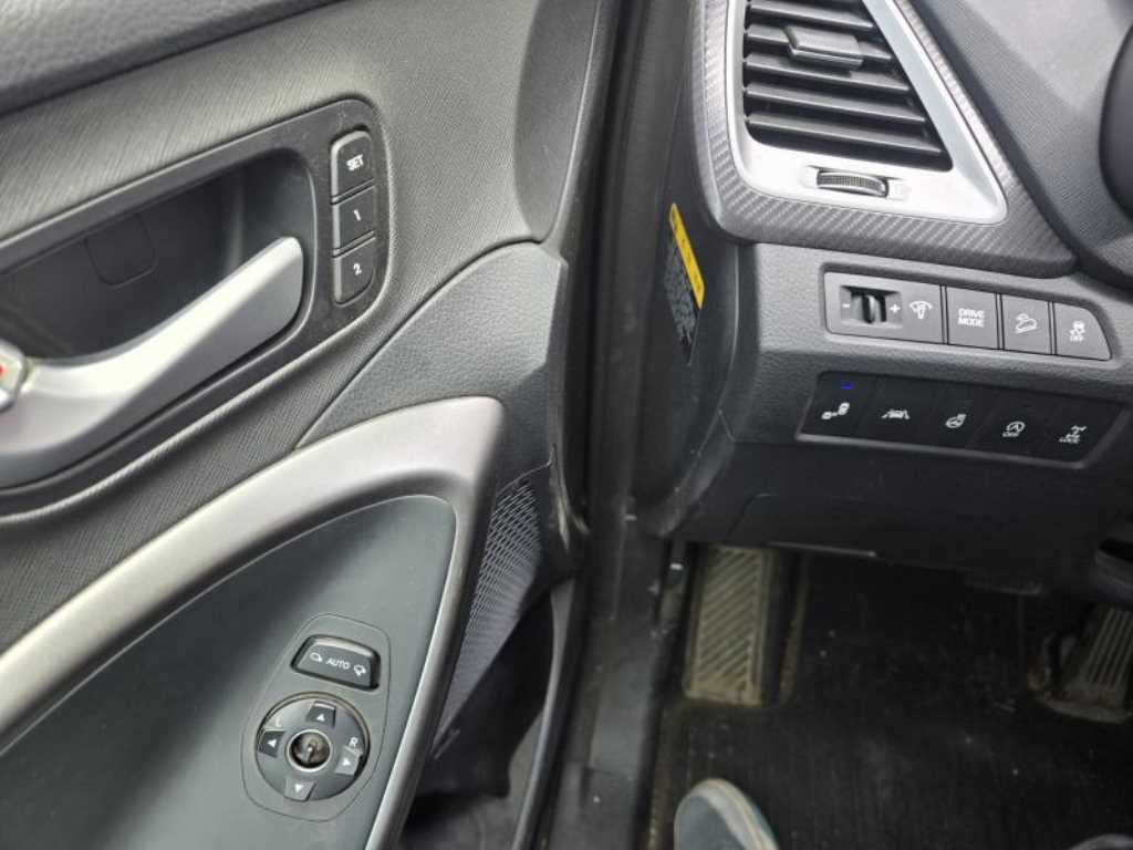 HYUNDAI Santa Fe - Vista 9
