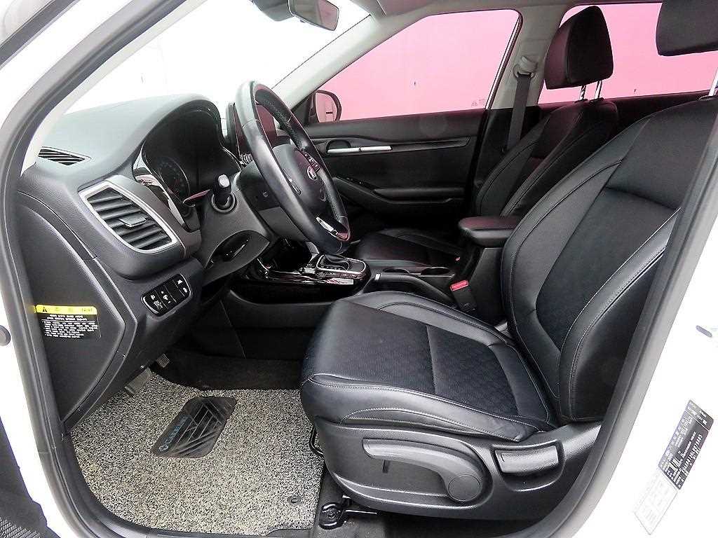 KIA Seltos - Vista 6