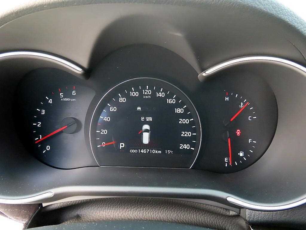 KIA Sorento - Vista 9
