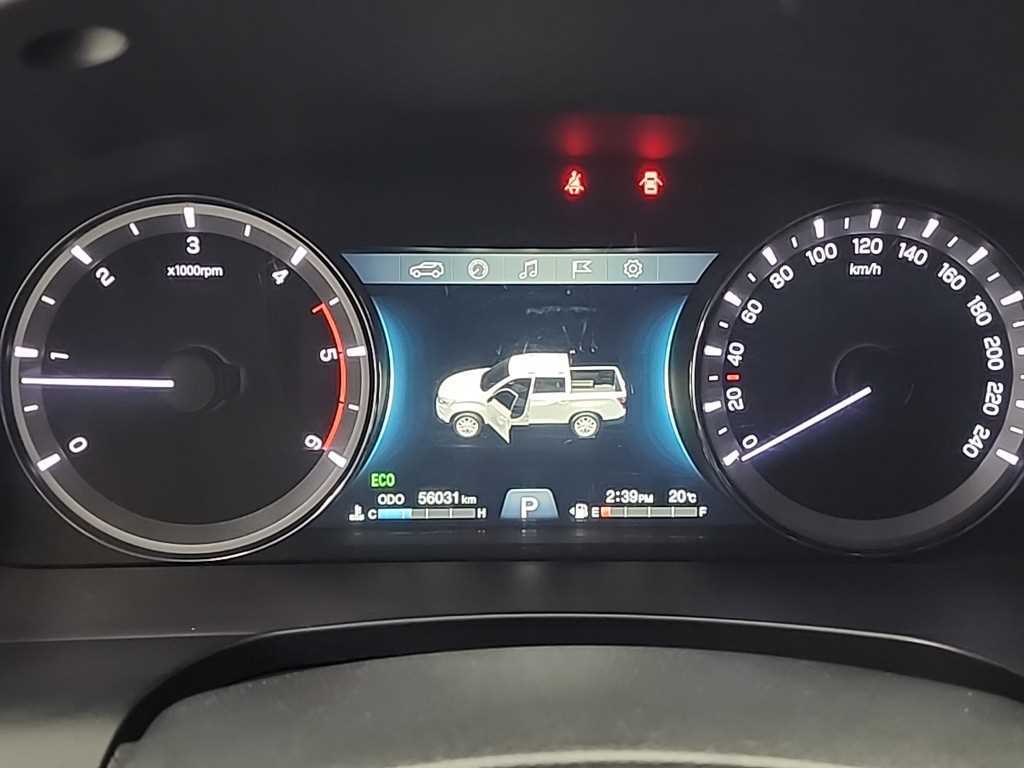 Ssangyong Rexton - Vista 6