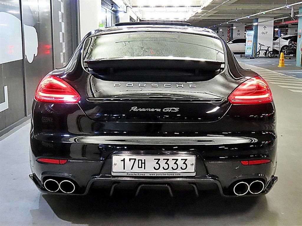 Porsche Panamera - Vista 5