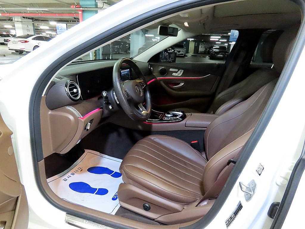 Mercedes Benz E class - Vista 6