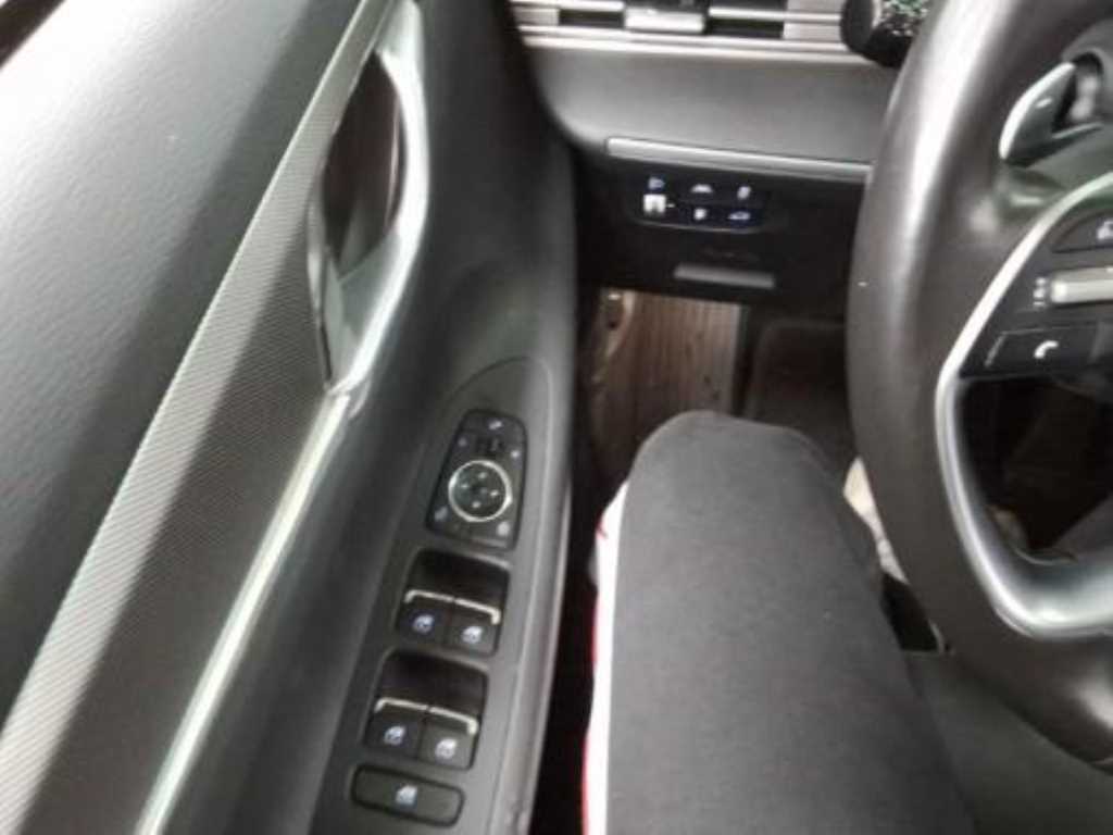 HYUNDAI Grandeur - Vista 2