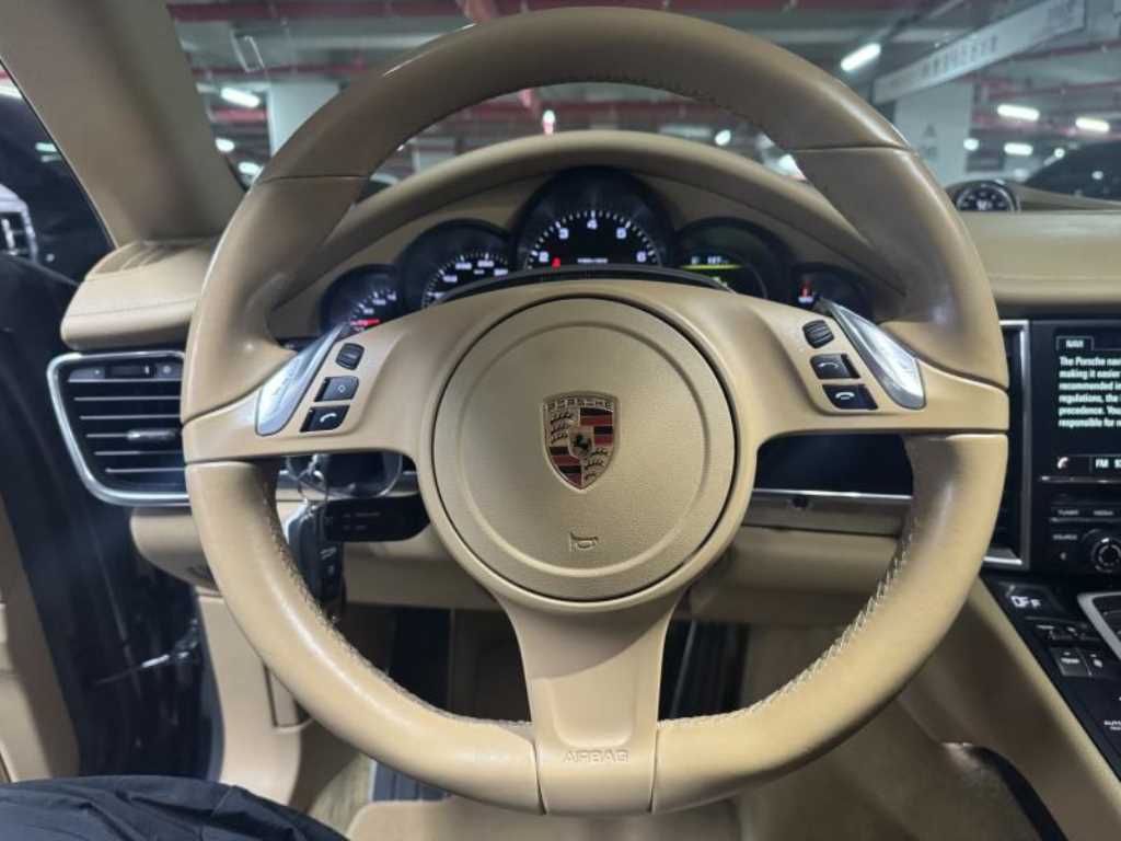 Porsche Panamera - Vista 8
