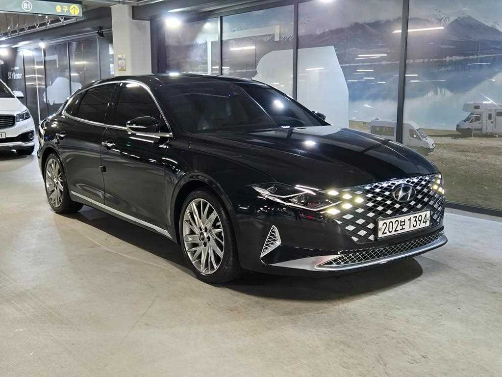 HYUNDAI Grandeur - Vista 2