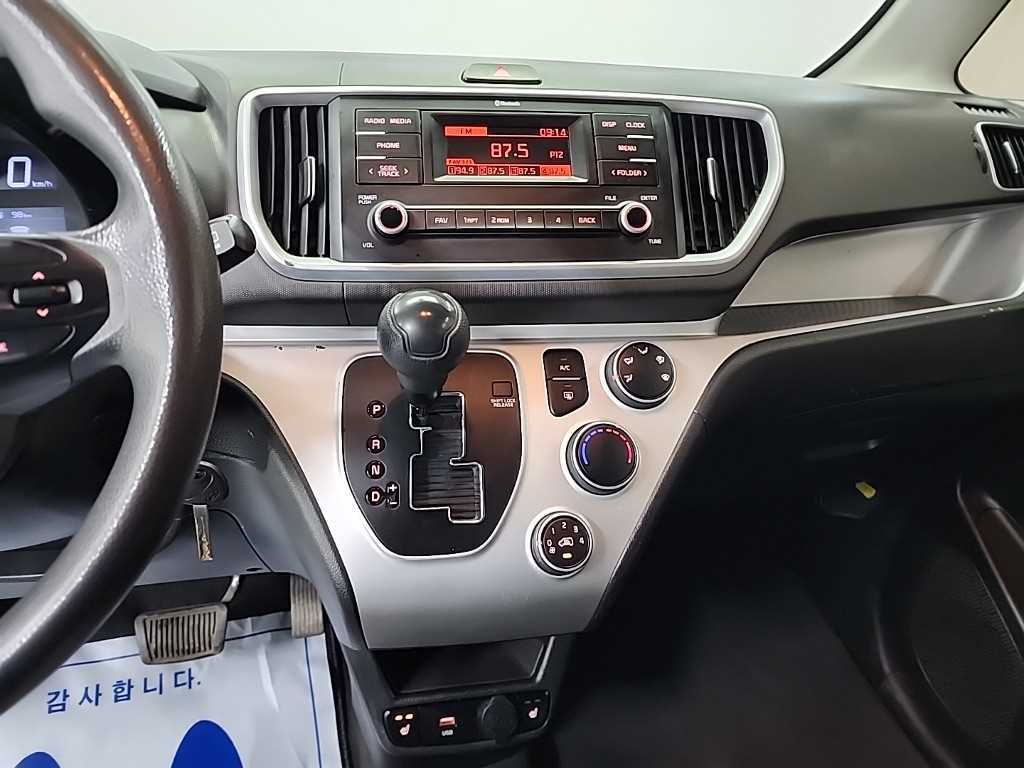 KIA Ray - Vista 10