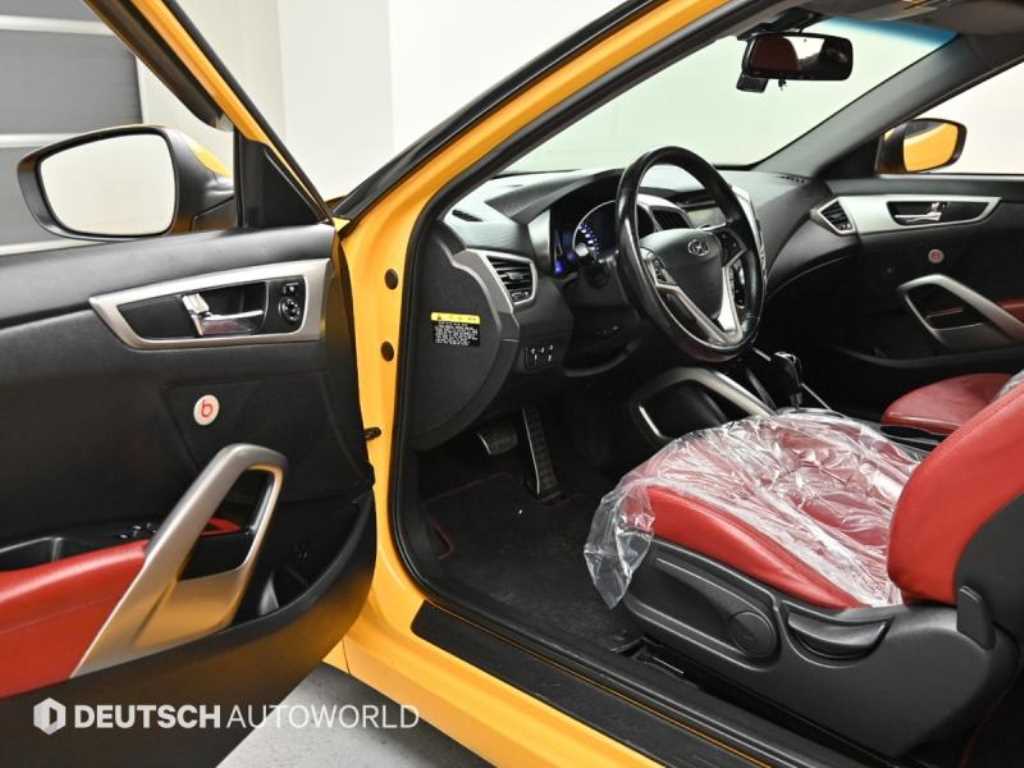 HYUNDAI Veloster - Vista 11