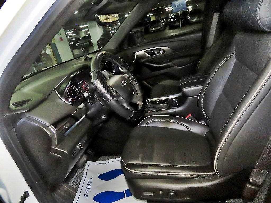 Chevrolet Travers - Vista 6