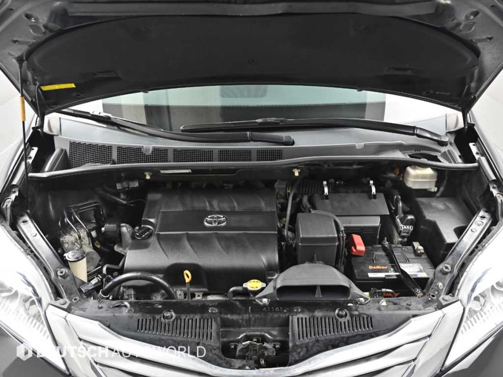 Toyota Siena - Vista 6