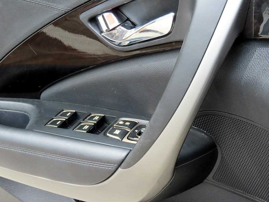 HYUNDAI Grandeur - Vista 11