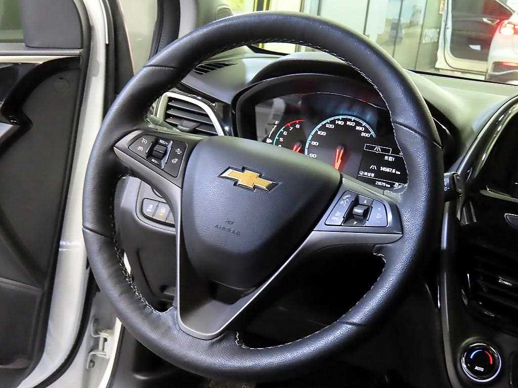 Chevrolet Spark - Vista 8