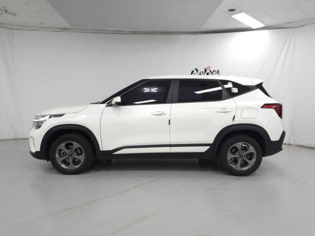 KIA Seltos - Vista 3