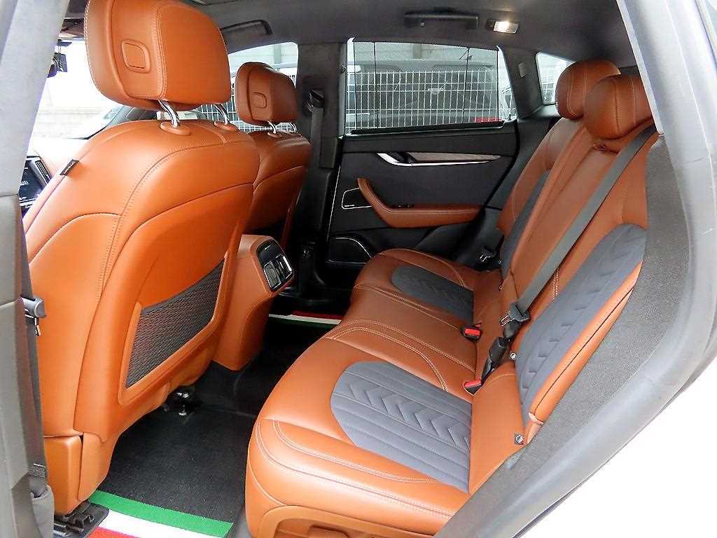 Maserati Levante - Vista 6