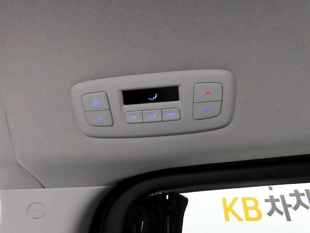 HYUNDAI Staria 2023 Gris - Importación desde Corea - HF Imports Iquique - Foto 13