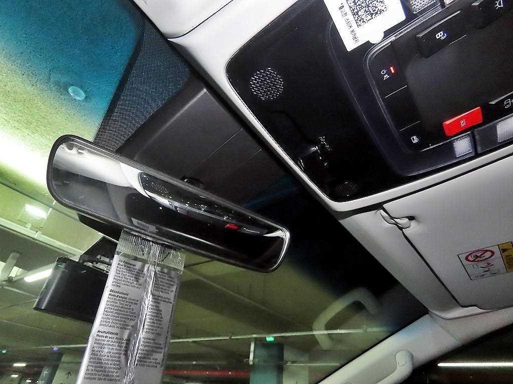 HYUNDAI Staria 2025 Blanco - Importación desde Corea - HF Imports Iquique - Foto 17