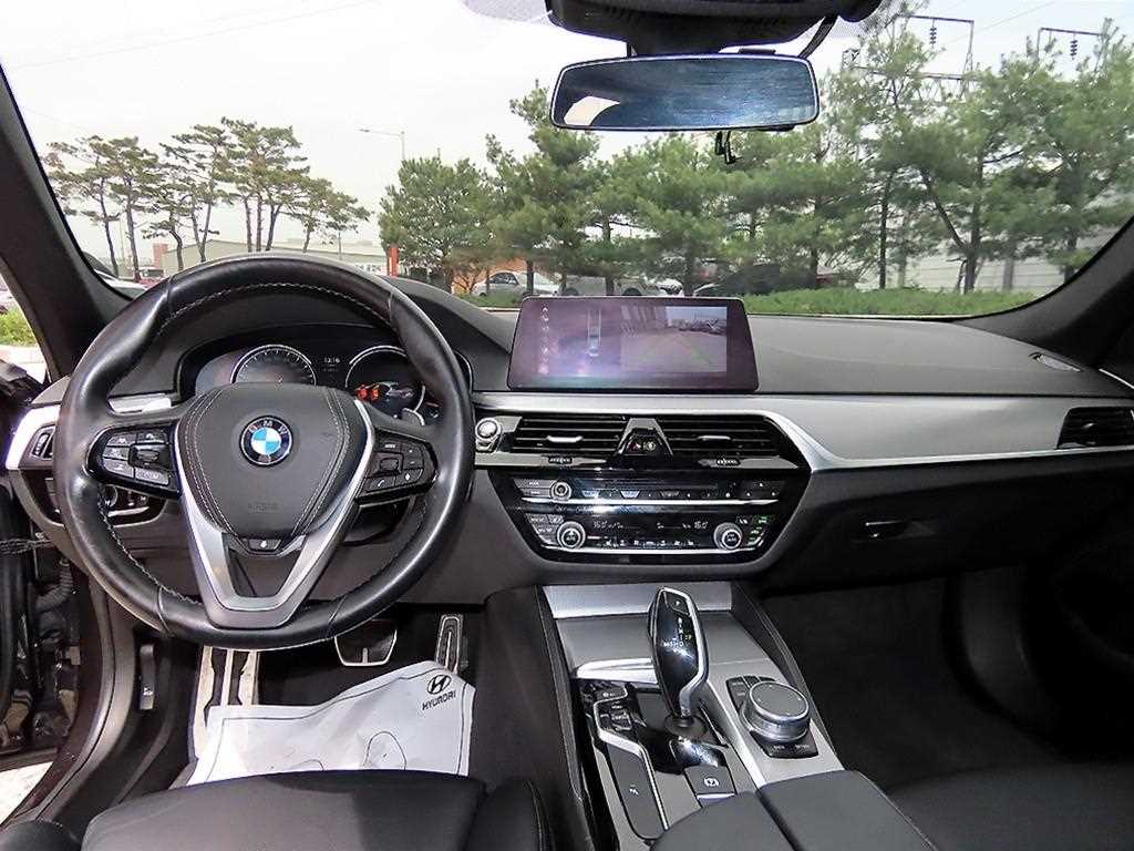 BMW 5 Series - Vista 7