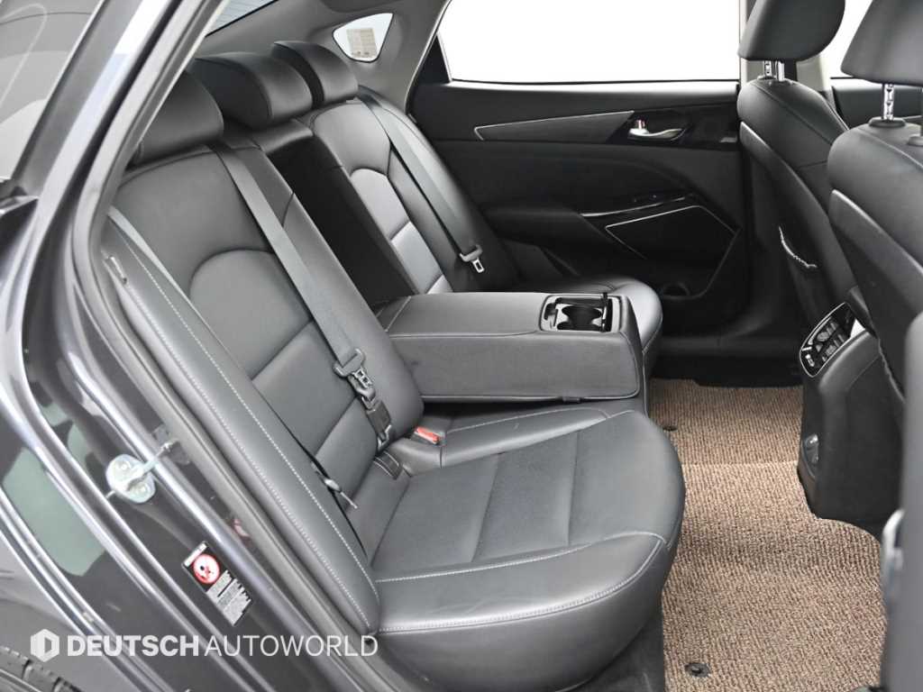 KIA K7 - Vista 12