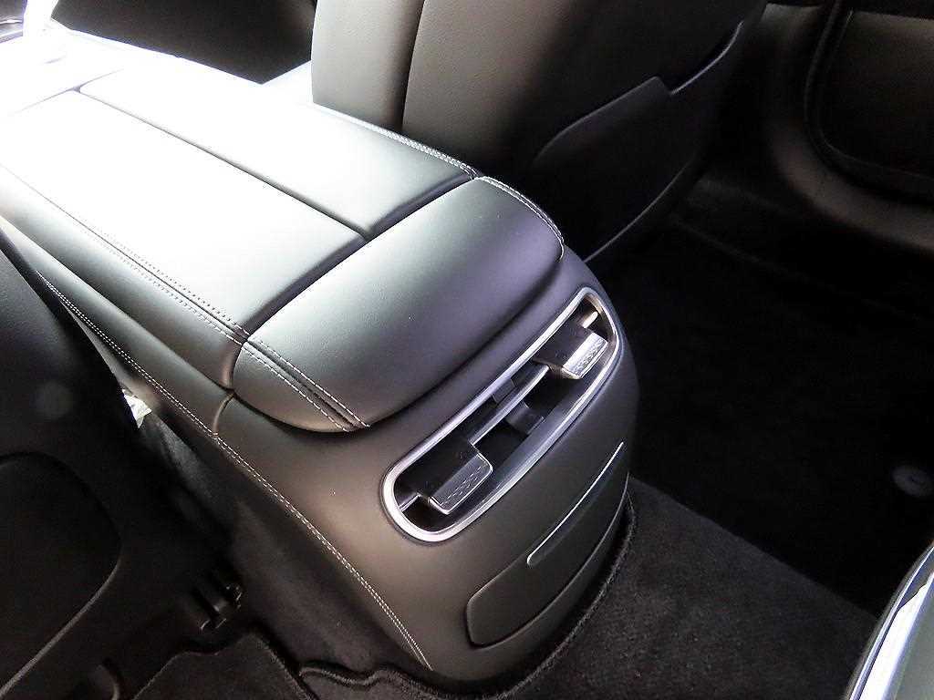 Genesis G90 2022 Negro - Importación desde Corea - HF Imports Iquique - Foto 16